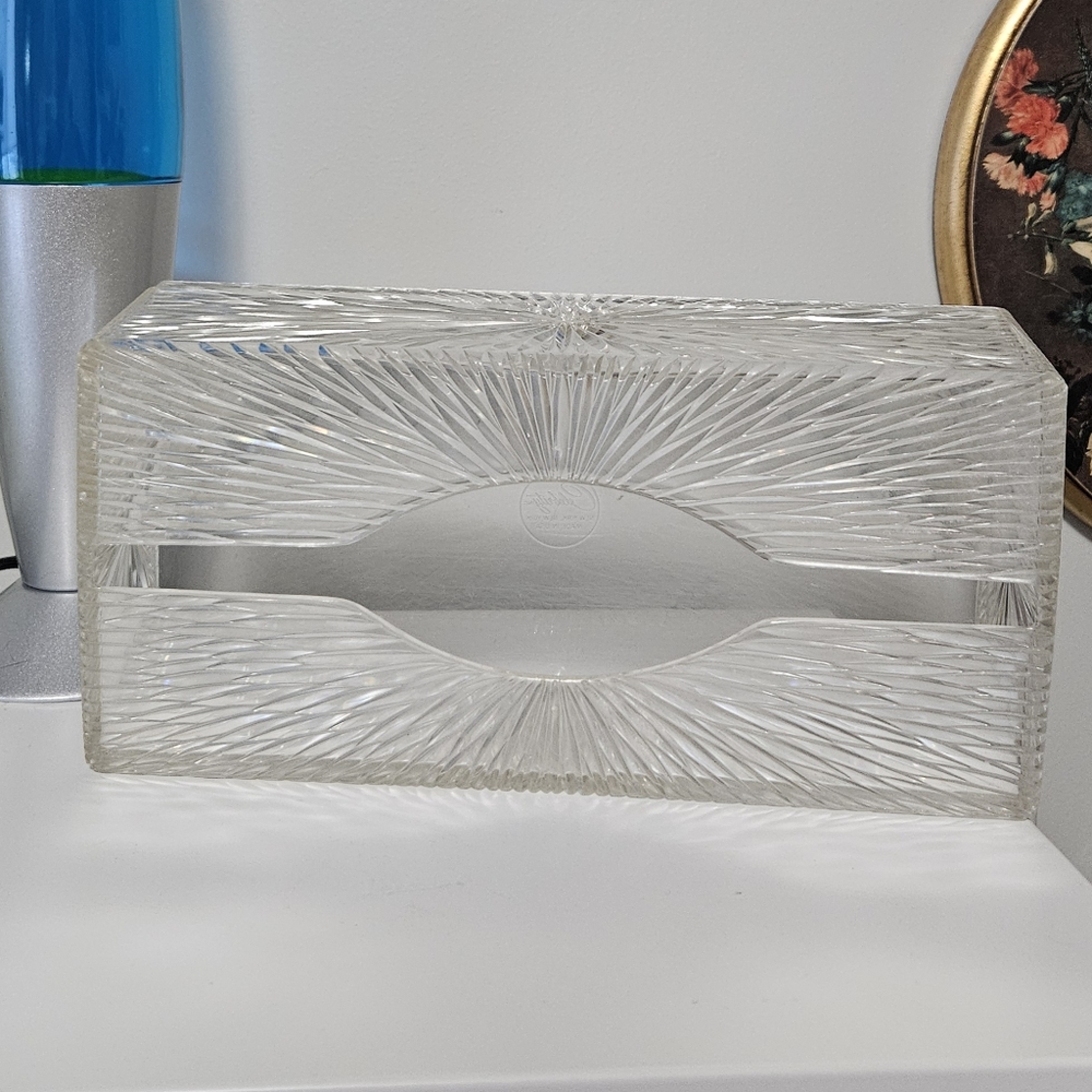 Mid Century Modern Celebrity Acrylic/Lucite Tissue Box Holder